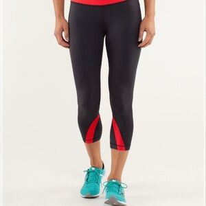 Lululemon Run: Inspire Crop II Deep Coal and Love Red | EUC | Sz 6 Unicorn